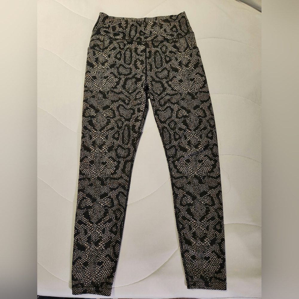 Pop Fit workout leggings